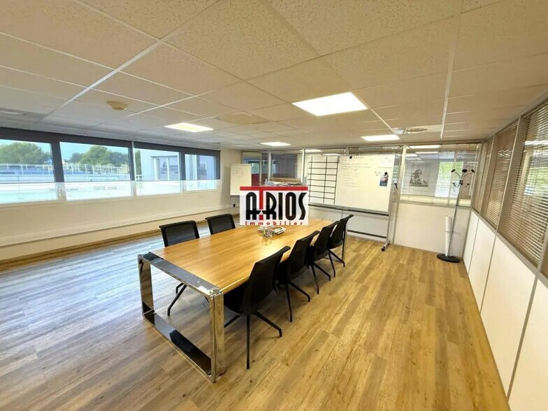 Office in La Farlède for sale - Interior Photo - Image 1 of 9