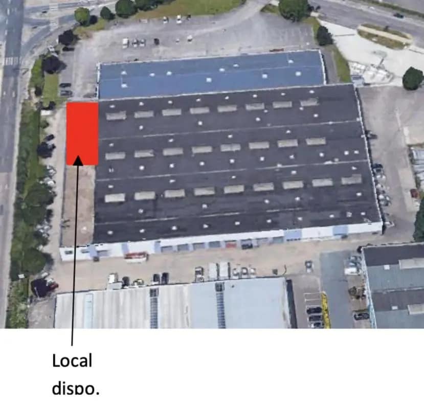 Location Bureaux 300 m² - Photo 1