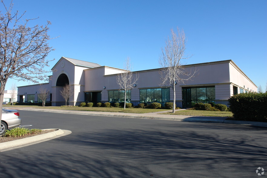 34800 Campus Dr, Fremont, CA for rent - Building Photo - Image 1 of 8