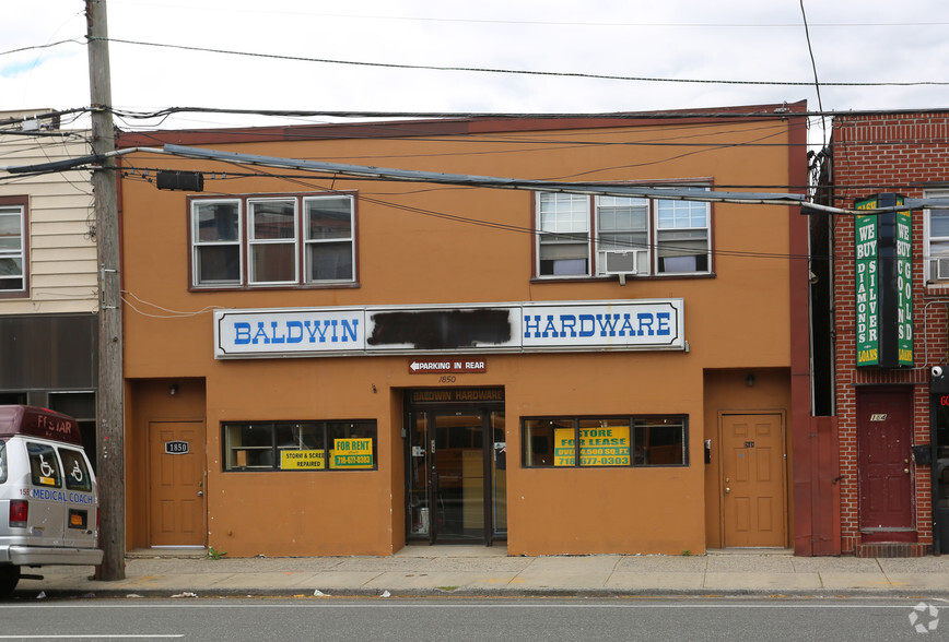 1848-1850 Grand Ave, Baldwin, NY for sale - Primary Photo - Image 1 of 1