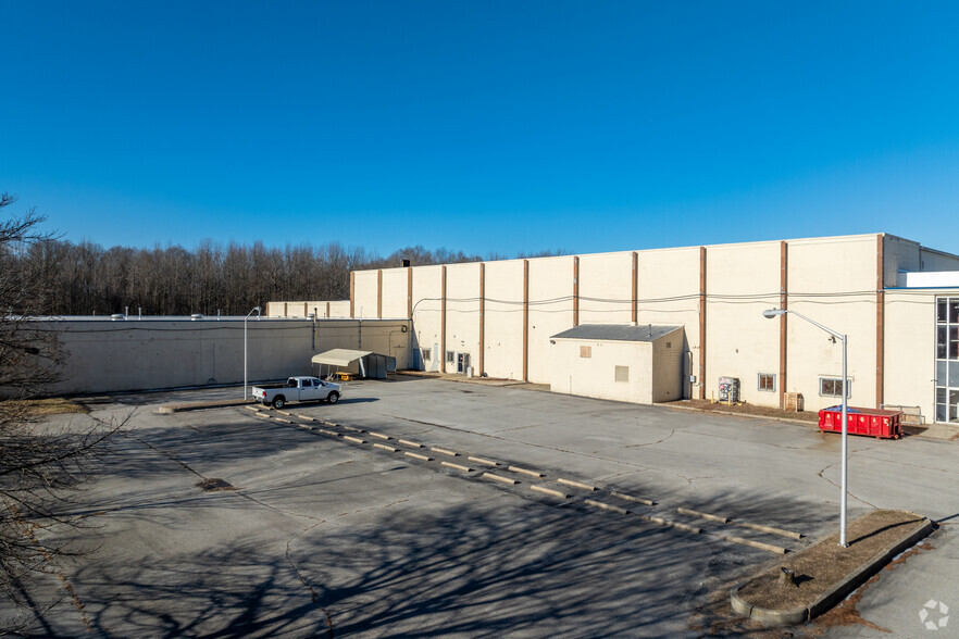 88 Industrial Park Rd, Pennsville, NJ for rent - Primary Photo - Image 1 of 5