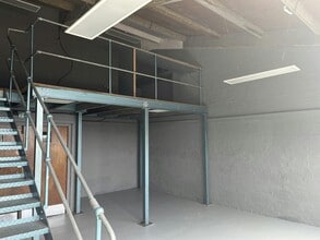 Westbourne St, High Wycombe to rent Interior Photo- Image 2 of 4