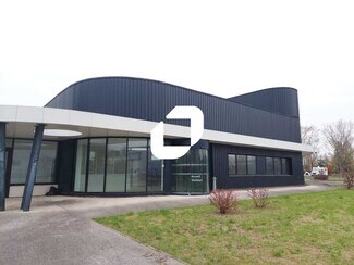 More details for 8 Rue Du Maréchal De Lattre De Tassigny, Élancourt - Light Industrial to Rent