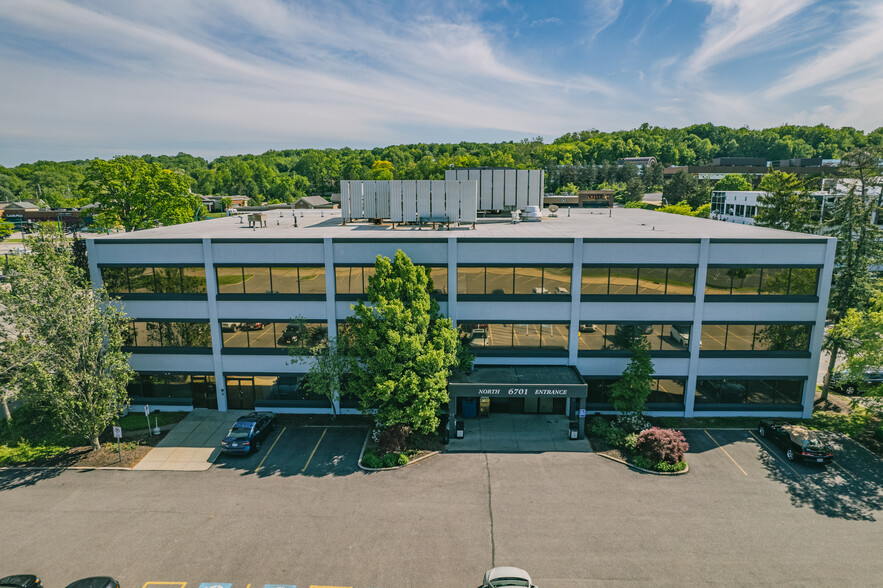 6701 Rockside Rd, Independence, OH for rent - Building Photo - Image 1 of 25