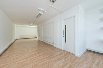 4F Shirland Mews, London to rent Interior Photo- Image 2 of 5