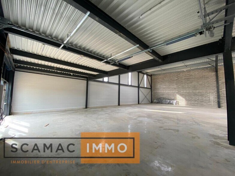 Industrial in Bondoufle to rent - Interior Photo - Image 2 of 8