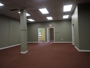 9 Business Park Dr, Branford, CT for rent Building Photo- Image 2 of 5