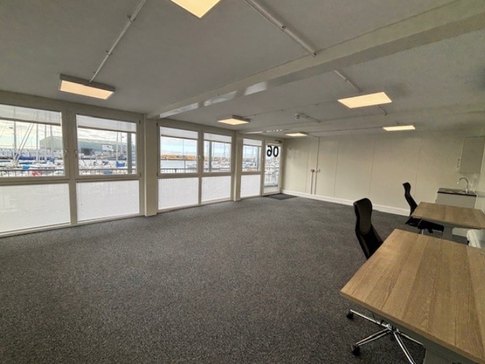 275-281 Albion St, Southwick to rent Interior Photo- Image 1 of 2