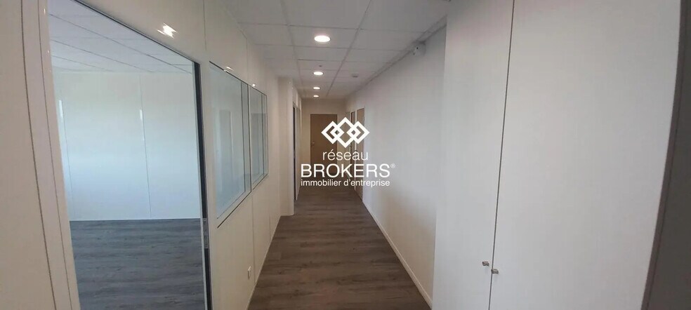 Office in L'Union to rent - Interior Photo - Image 3 of 7