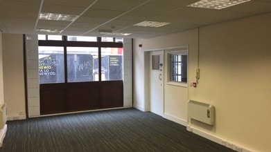 4-5 Mount Stuart Sq, Cardiff to rent Interior Photo- Image 2 of 2