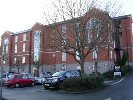 Holywell St, Chesterfield to rent - Building Photo - Image 3 of 6