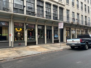 304 Arch St, Philadelphia, PA for rent Building Photo- Image 1 of 14