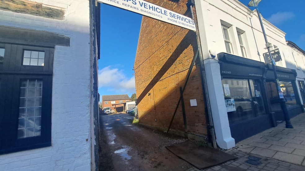 34A High St, Shefford to rent - Building Photo - Image 2 of 2