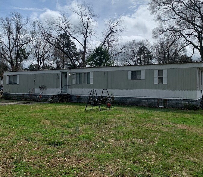 227 W 2nd Ave, Chadbourn, NC for sale - Building Photo - Image 2 of 2