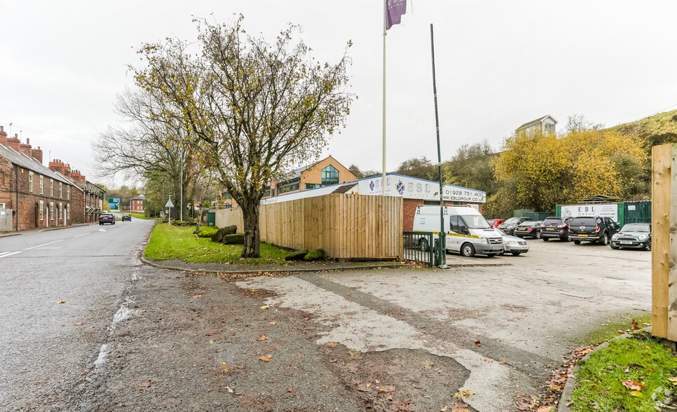 Clifton Rd, Runcorn for sale - Building Photo - Image 1 of 1