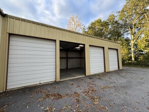 2260 Powdersville Rd, Easley, SC for rent Building Photo- Image 1 of 2