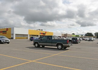 More details for 300 Lincoln St, Welland, ON - Office / Retail, Retail to Rent