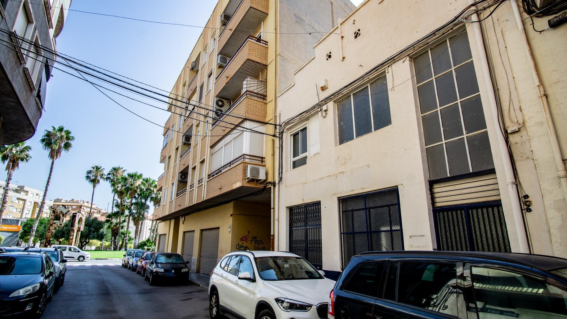  in Elda, Alicante for sale Building Photo- Image 1 of 12