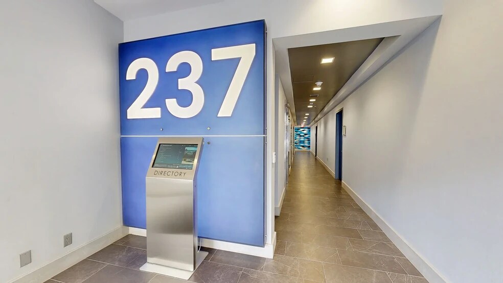 235-237 Mamaroneck Ave, White Plains, NY to rent - Matterport 3D Scan - Image 3 of 28