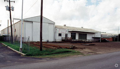 3601 W 12th St, Houston, TX for rent Building Photo- Image 1 of 3