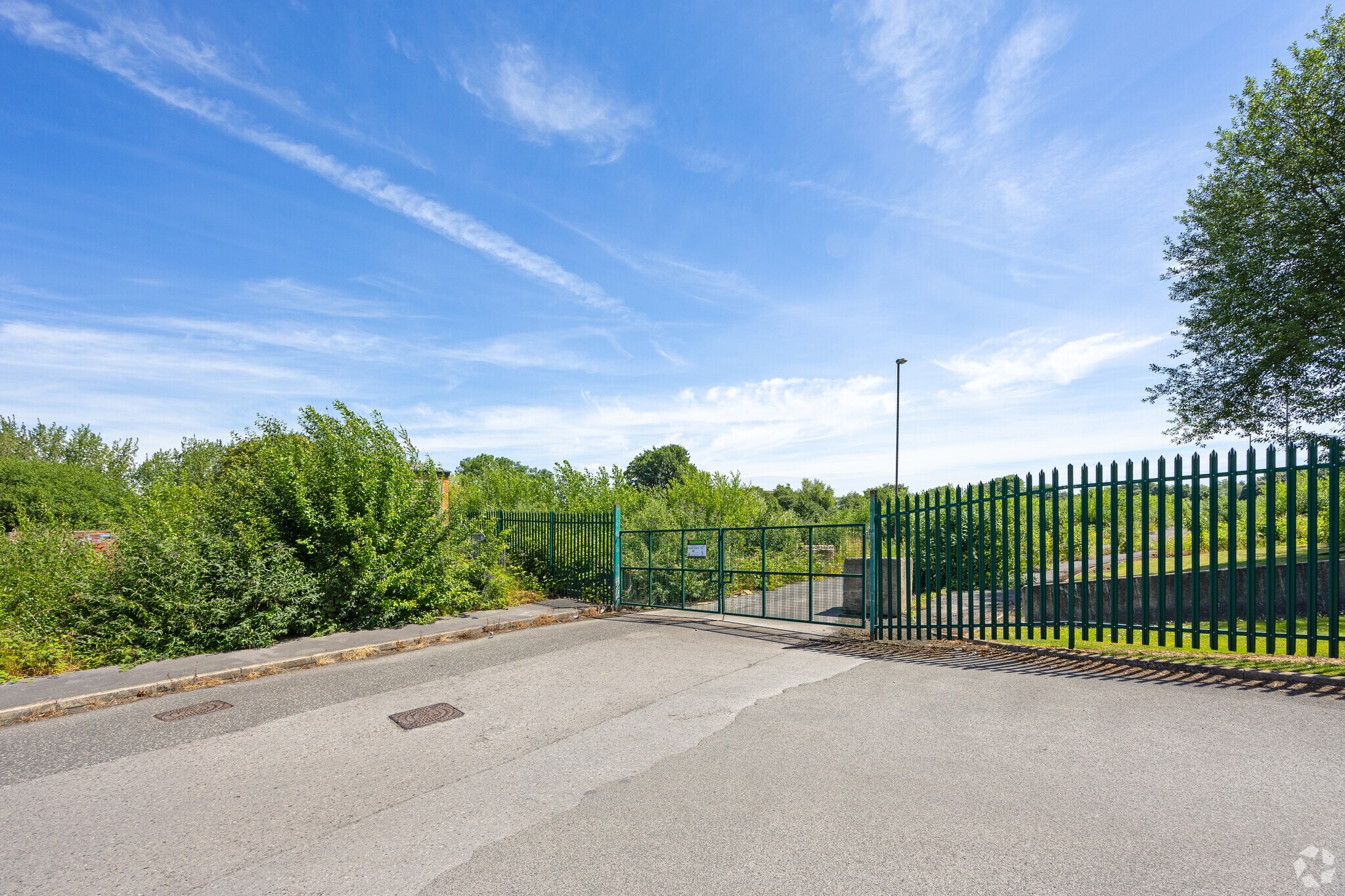Waterside Way, Wakefield for sale Primary Photo- Image 1 of 3