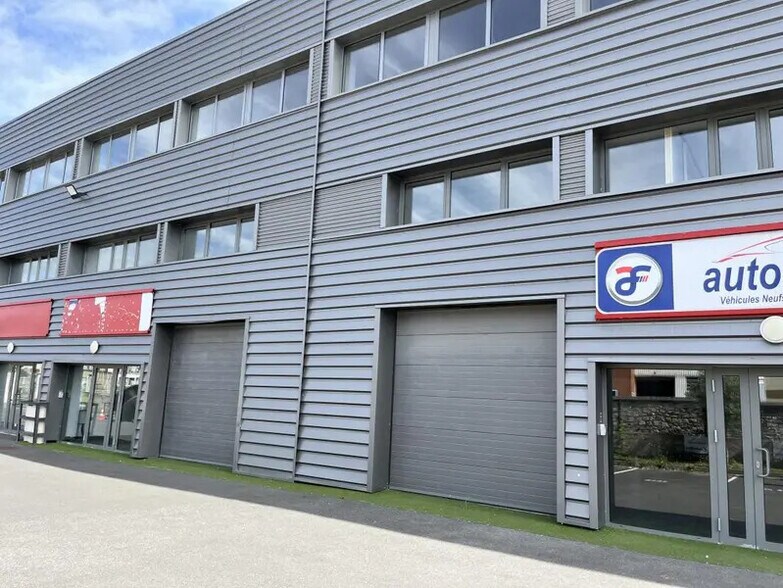 54 Rue De La Bongarde, Villeneuve-la-Garenne to rent - Building Photo - Image 2 of 14