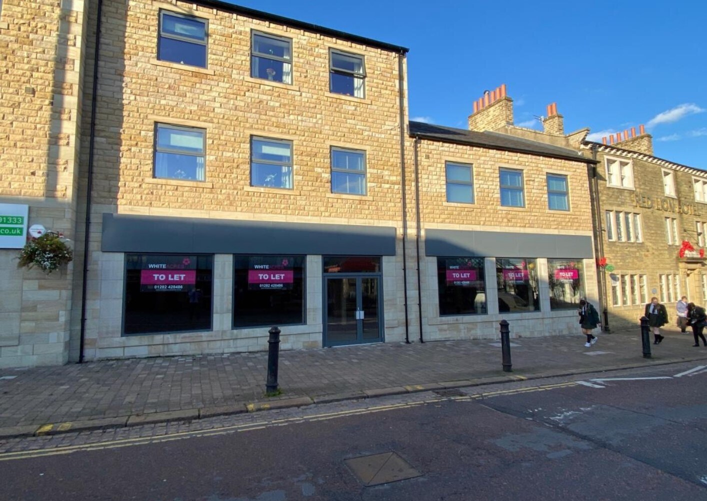 25 Market St, Colne BB8 0LJ Retail for Rent
