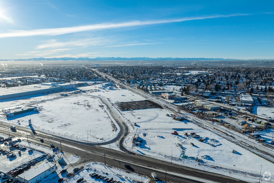 2601 52nd St SE, Calgary, AB for sale - Aerial - Image 1 of 8