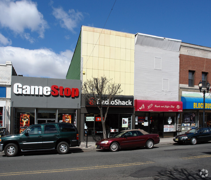 489 Broadway, Bayonne, NJ for sale - Primary Photo - Image 1 of 1