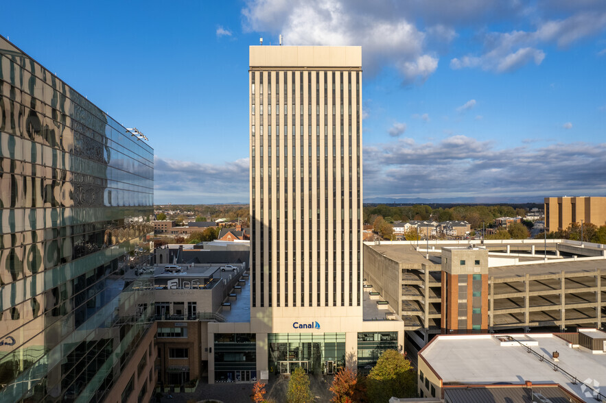 101 N Main St, Greenville, SC for rent - Primary Photo - Image 1 of 24