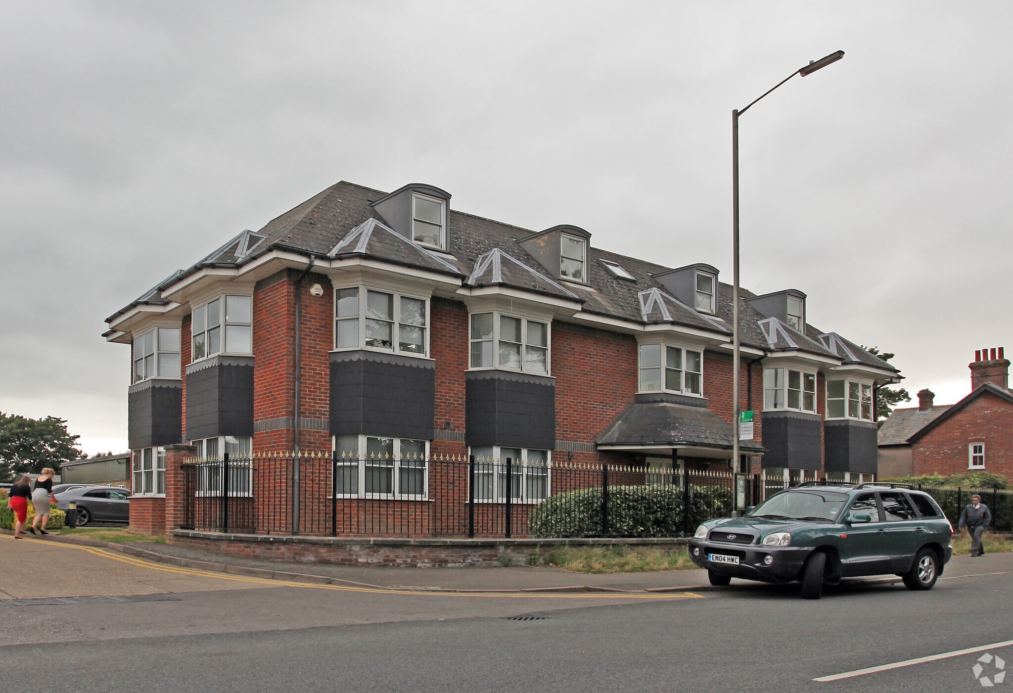 Wycombe Rd, Stokenchurch for sale Primary Photo- Image 1 of 1