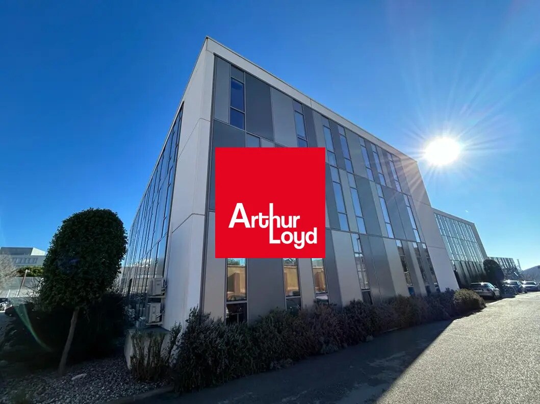 Office in Marseille for sale Building Photo- Image 1 of 10