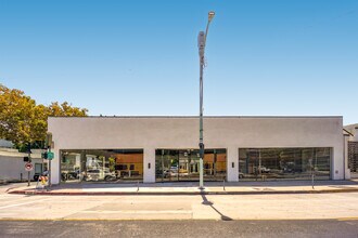 8626-8630 Melrose Ave, Los Angeles, CA for rent Building Photo- Image 1 of 4