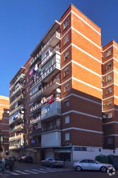 Calle el Toboso, 3, Alcalá de Henares, Madrid for sale - Primary Photo - Image 1 of 2