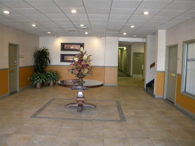 1950 Lee Rd, Winter Park, FL for rent - Lobby - Image 3 of 7