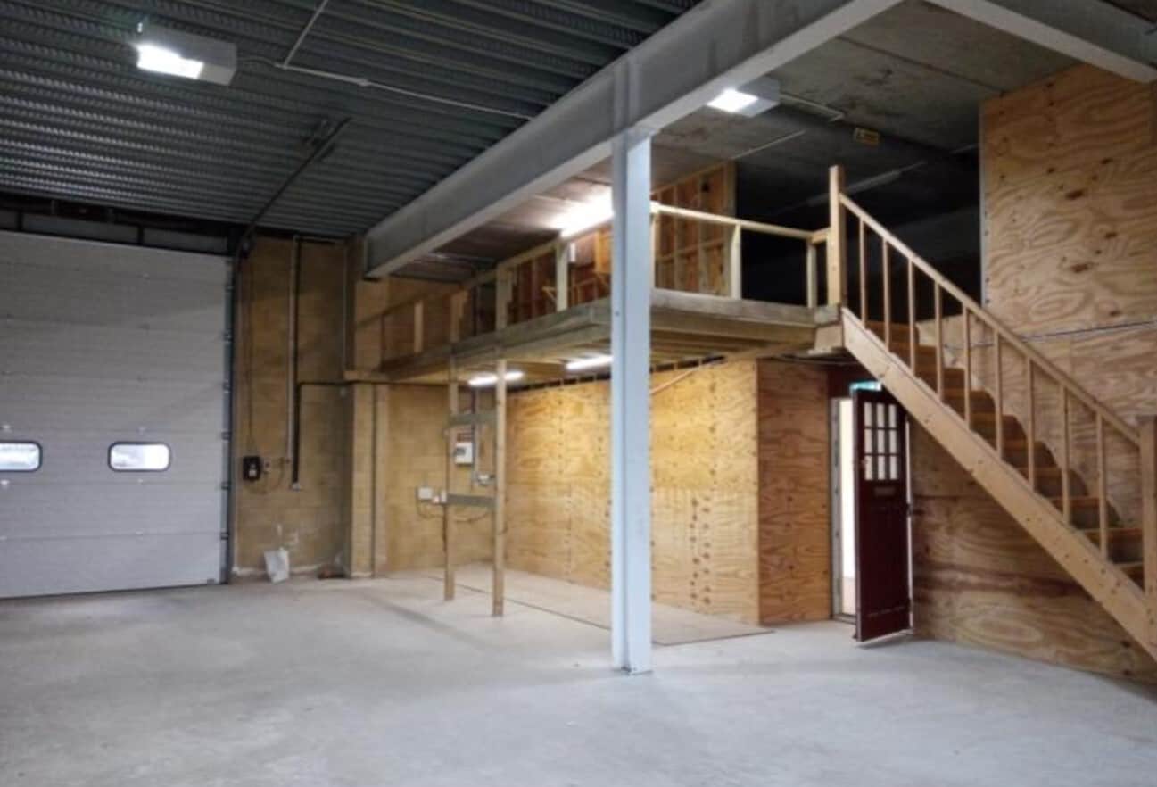 Wilkinson Rd, Cirencester to rent Interior Photo- Image 1 of 4