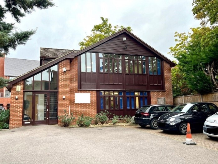 47A Denmark St, Wokingham to rent - Building Photo - Image 2 of 12