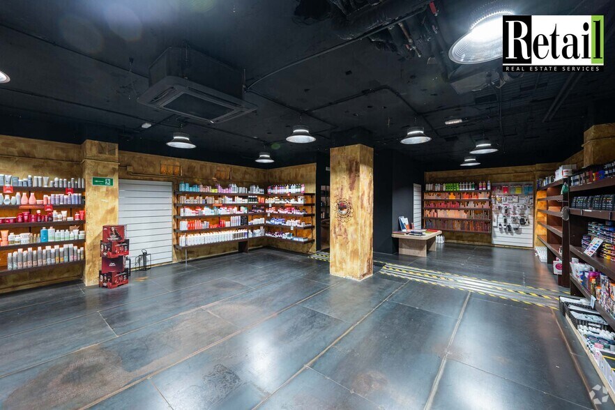 in Madrid, Madrid for sale - Interior Photo - Image 1 of 1