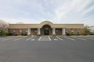 104 Progress Dr, Frankfort, KY for rent Building Photo- Image 1 of 20