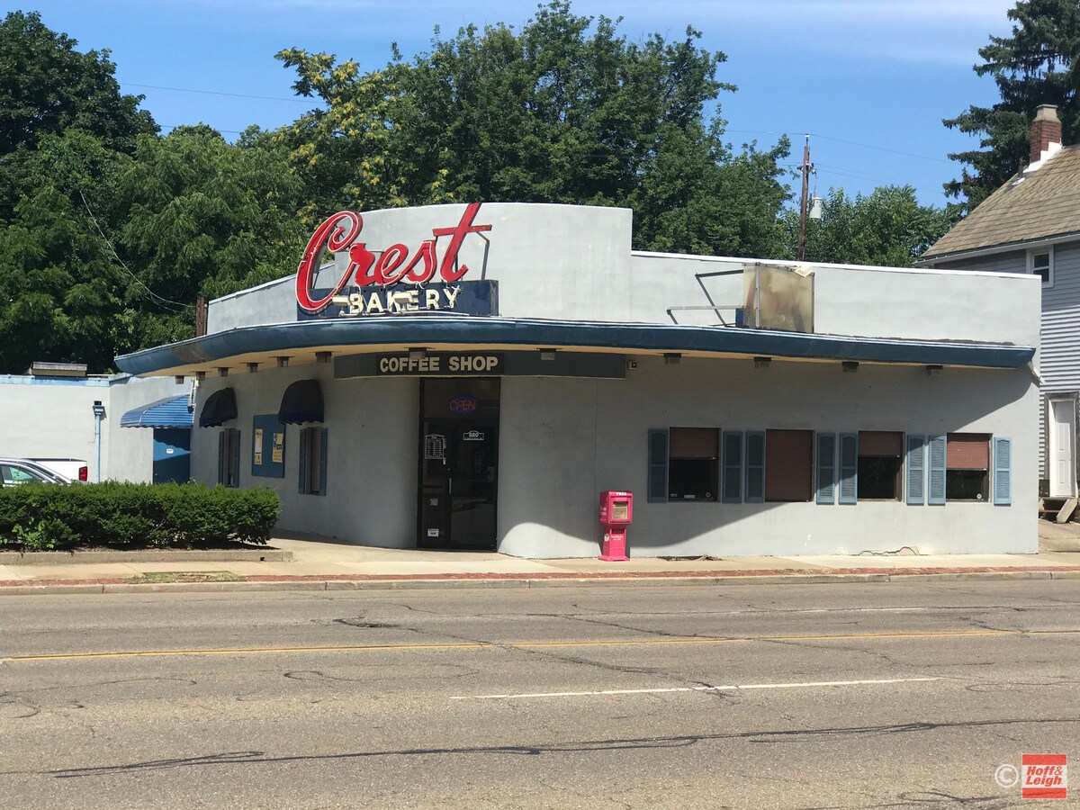 880 N Main St, Akron, OH 44310 UK