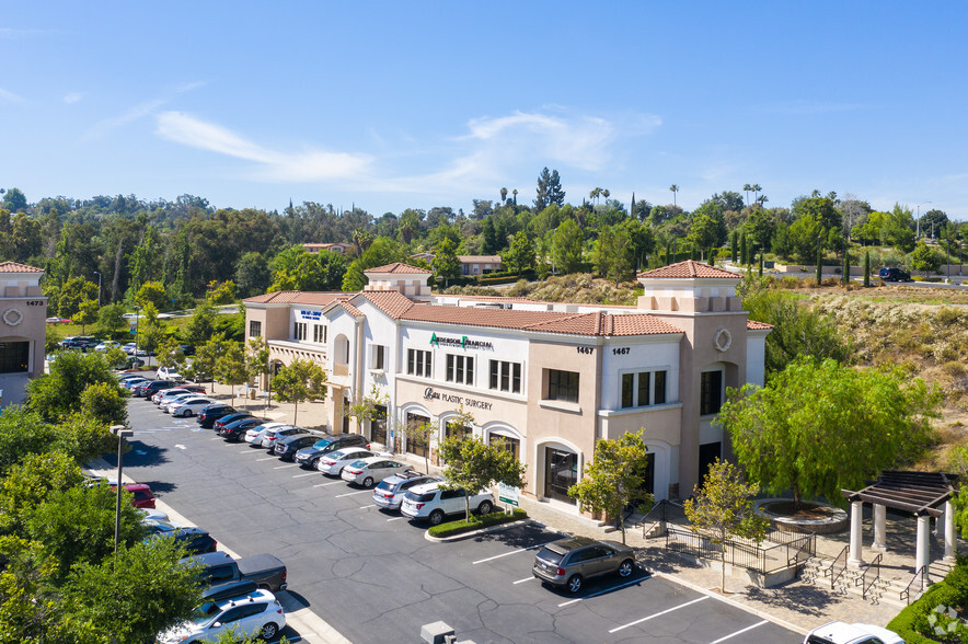 1455 Ford St, Redlands, CA for rent - Building Photo - Image 1 of 5