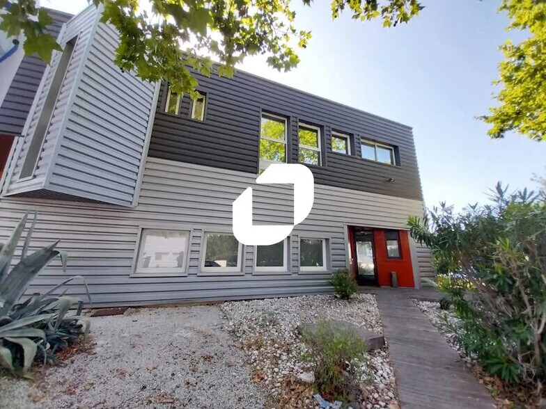 Office in Montpellier to rent - Building Photo - Image 2 of 18