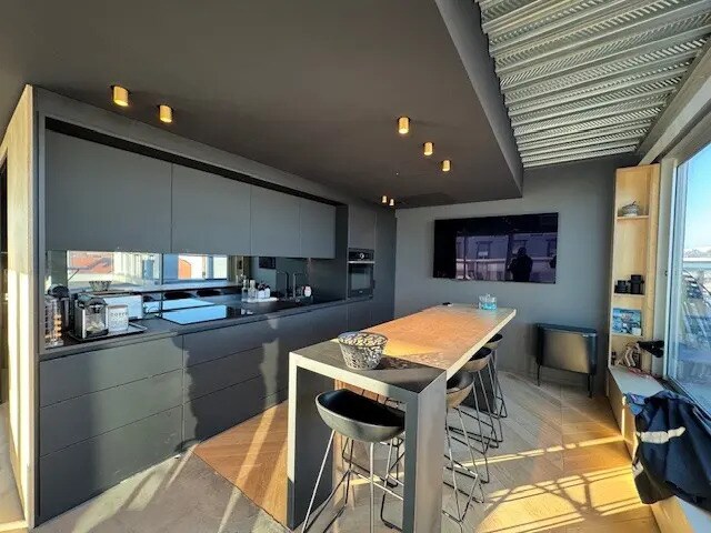 Location Bureaux 72 m² - Photo 1