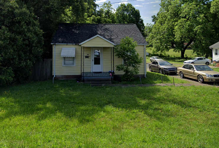 705 S Main St, Mount Holly, NC for sale - Primary Photo - Image 1 of 1