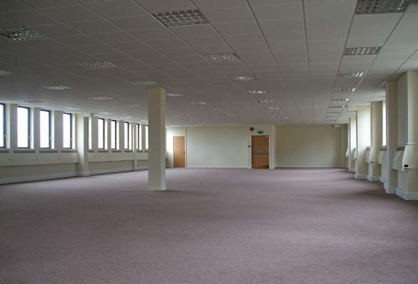 1-3 New Row, Dunfermline to rent - Interior Photo - Image 2 of 6