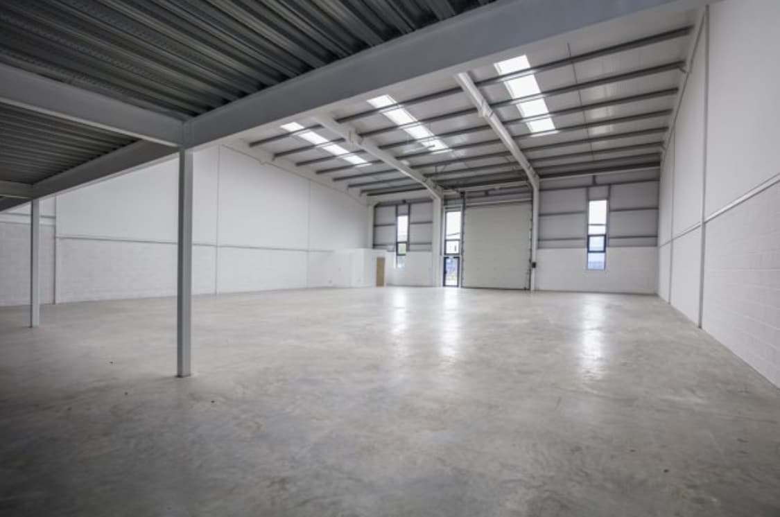 Creek Way, Rainham to rent Interior Photo- Image 1 of 4