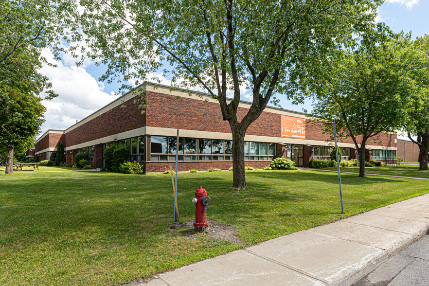 1624-1692 Ave 50th, Montréal, QC for rent - Building Photo - Image 3 of 6