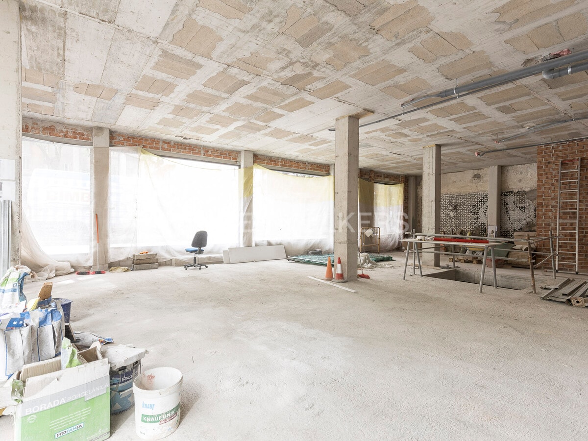 L'Hospitalet de Llobregat, BAR 08903 - - - Interior Photo - Image 2 of 5
