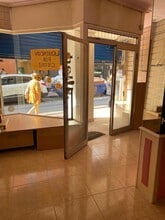 Retail in Móstoles, Madrid to rent Interior Photo- Image 2 of 4