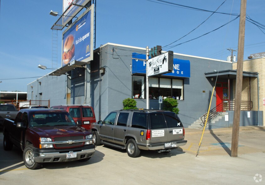 7419 Harry Hines Blvd, Dallas 75235 UK